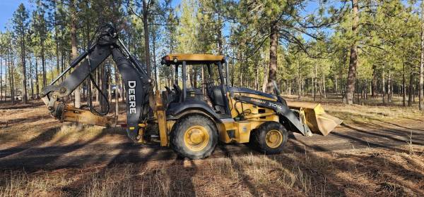 **SCREAMING DEAL** JOHN DEERE 310SL BACKHOE LOW HOURS!!! 1