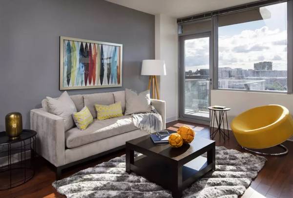 $2,088 / 1br - OLD TOWN Convertible 1 Bedroom In Unit W & D ~ Garage ~ Pet Friendly (Old Town, Chicago)63844191407489121