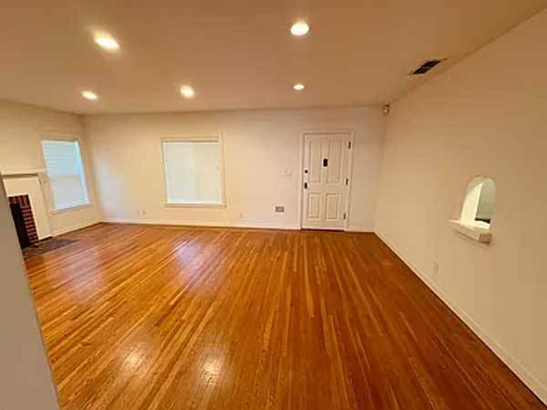 $1,000 / 2br - 1140ft2 - Updated 2 bedroom, 1 bath 1140sqft home (Sacramento, CA)64043836698498123