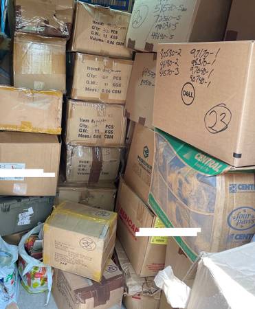 Pet supplies in bulk Cheaper than wholesale Sweaters Coats Toys chews 1