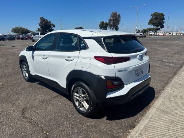 2020 Hyundai Kona SE - $12,500 (San Diego)63470062405505124