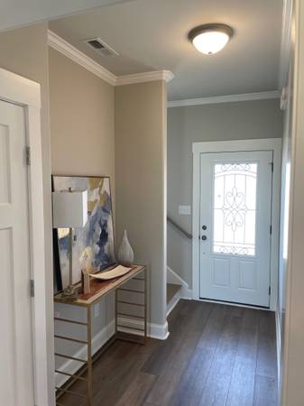 $1,750 / 2br - 1805ft2 - Adosado nuevo de 1.800 pies cuadrados (Athens)63658742711427124
