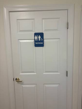 $550 / 120ft2 - Medium-Sized Private Office Space for Rent (Cary)63968071709827124