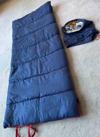 Ozark Trail 35-Degree Cool Weather Rectangular Sleeping Bag, Blue, 33" 1