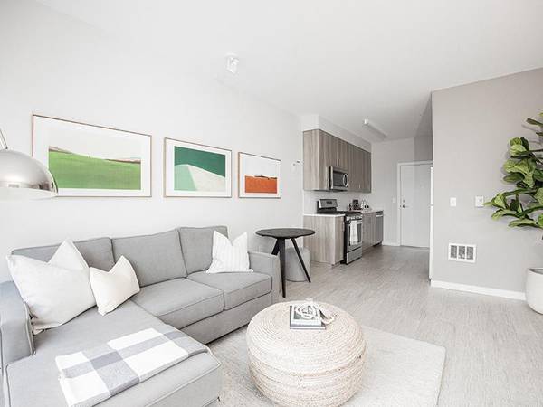 $1,299 / 401ft2 - Package Lockers, Fitness Center w/ Cardio Machine & Free Weights (4111 North East Martin Luther King Junior Boulevard Por)63831683348867120