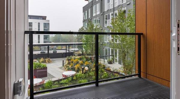 $2,119 / 1br - 605ft2 - Estudio acogedor con persianas enrollables personalizadas, ¡espacio de trabajo conjunto! (Área central)63808059386371124