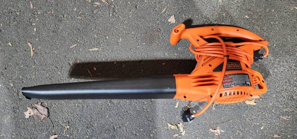 Leaf Blower Black & Decker 1