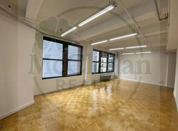 $3,045 / 840ft2 - $43! Corner Excellent Office Space with High Ceilings and Windows Drmn (Midtown West)64212275813506122