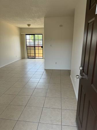 $2,200 / 2br - 800ft2 - Lo mejor de North Hollywood (North Hollywood)63612011544963122
