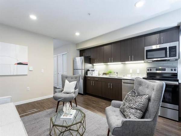 $1,399 / 1br - 555ft2 - Open Monday thru Saturday - Tour our homes THIS week! (Fisher's Landing)63820848501635120