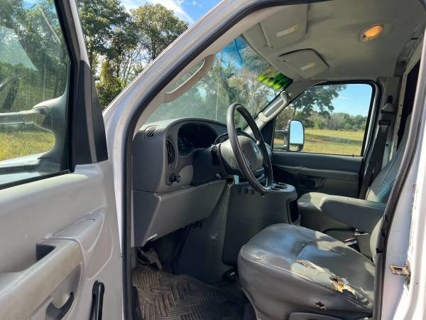 2003 Ford E-Series E 550 - Photo 7