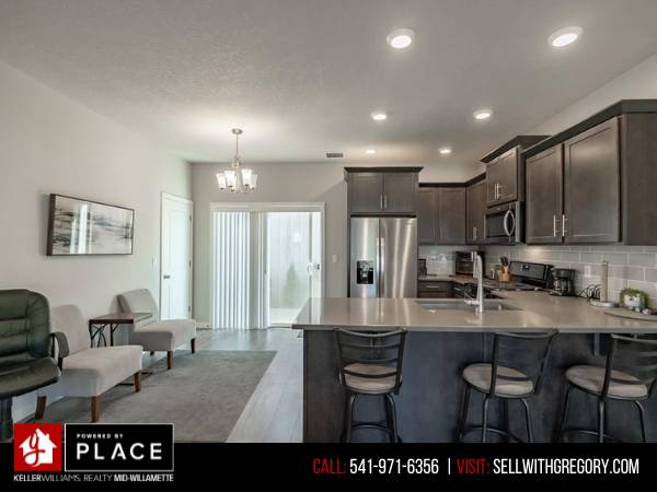 $419,900 / 3br - 1465ft2 - Fresh, Modern Living Minutes from Foster Lake (Sweet Home OR)63624669123971121