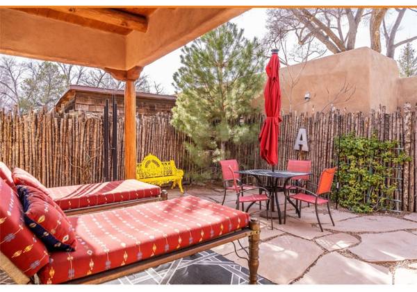 $5900.00 / 2br - 1584ft2 - In the heart of everywhere you want to be!63806193847041122