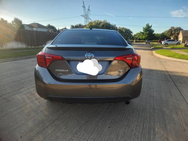 2018 Toyota corolla SE - $10,800 (Arlington)63489182985731124