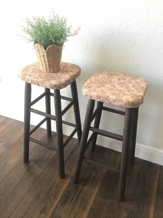 Bar stools 1