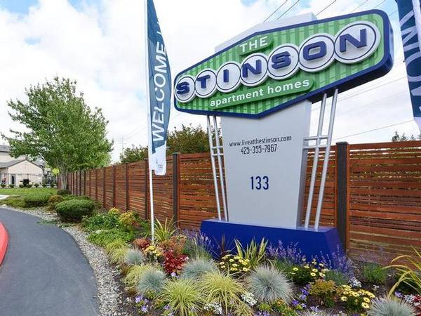 $1,835 / 2br - 881ft2 - Dishwasher, Clubhouse, Disposal, Ceiling Fans (133 124th Street SE, Everett, WA 98208)63688514719107124