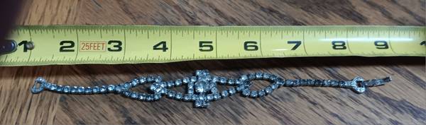 Rhinestone bracelet 8" 1