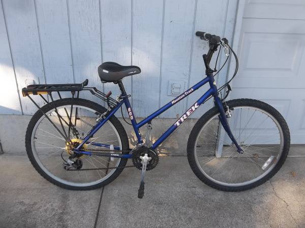 Trek Mountain Track 800,21 sp,17"ladies step-thru frame,26",mtn.bike 1