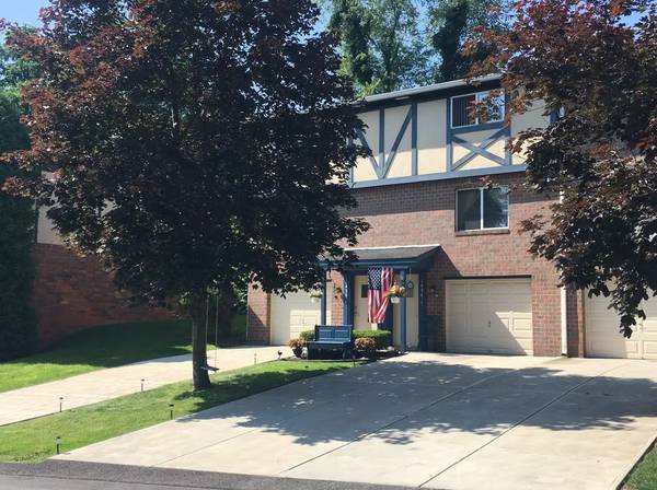 Walnut Ridge Townhomes- 2BR/1BA Townhomes starting at $1,025! 1