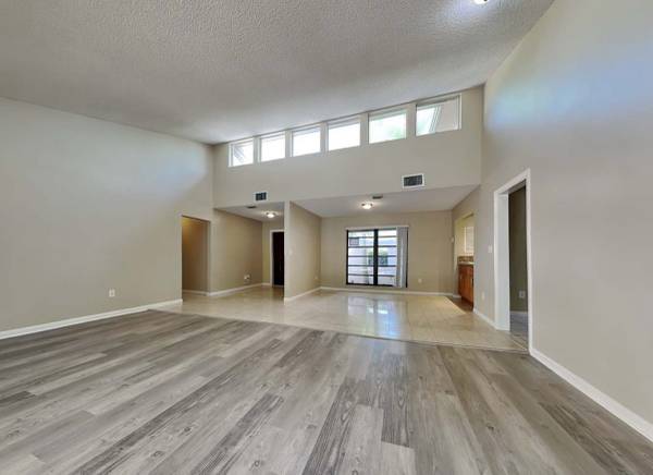$1,250 / 3br - 2377ft2 - Discover this wonderful entire house available for rent! (Miami)64049278650241120