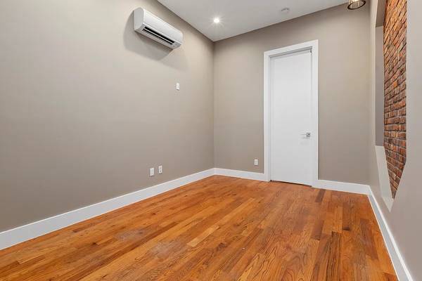 $3,499 / 2br - Chic 2BR / 2BA | $3,499 | 253 Hart St #1R – Stylish Living in Bed-Stuy (Brooklyn)63945498030594124