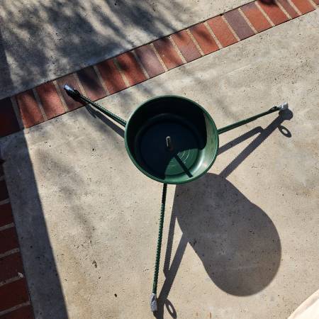 Large live Christmas tree stand 1