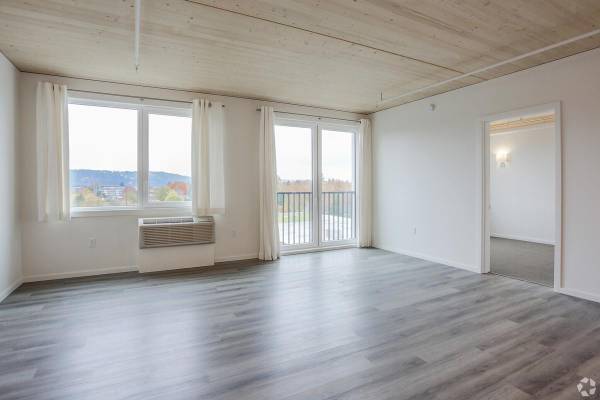 $1,775 / 1br - 808ft2 - Sophisticated 1 BR-Biophilic Design & Open-Air Atrium Bliss (Elliot/Boise)63820795572867122