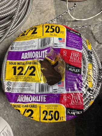 12/2 250’ Mc Cable 1