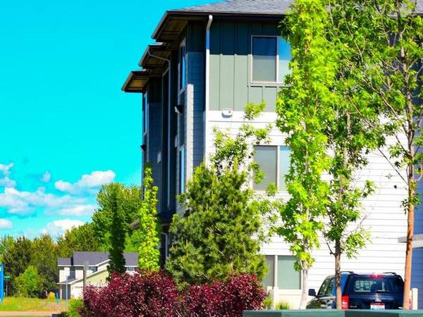 $1,425 / 1br - 781ft2 - Come See What Easton Has To Offer You... (Boise)63794970493953124
