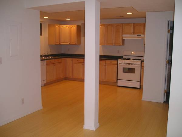 $2,595 / 2br - 1100ft2 - Apartamento recién renovado de 2 habs/1 baño en fabulosa casa Craftsman (U District/Green Lake)63808059015809121