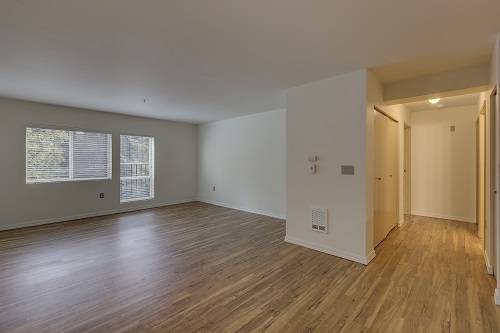 $2,927 / 2br - 931ft2 - Two bedroom one bath  available Now (Eastlake, SLU, Amazon)63934419227522123