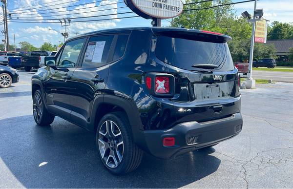 2021 Jeep Renegade Jeepster 4x4 - $17,995 (1634 NW Broad St Murfreesboro, TN 37129)63621460535297124