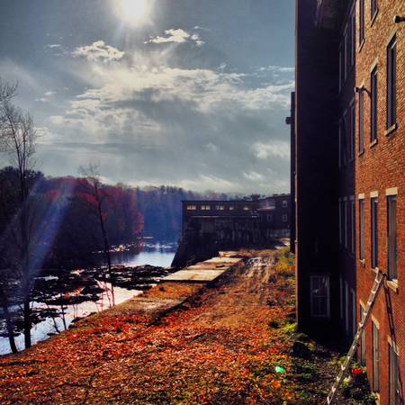 $800 / 500ft2 - Top Floor Art Studio Near Dover (UM549) (Rollinsford, NH)63931789753347123