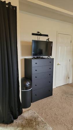 $2,200 / 1br - 2300ft2 - 2300sf lower house available for rent (oakland hills / mills)63834316975363123