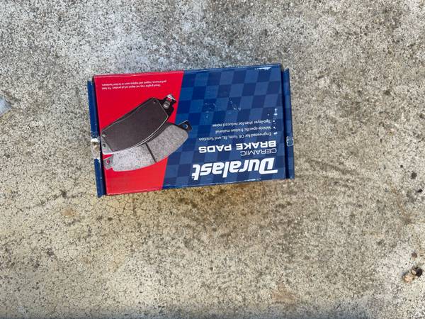 Duralast Ceramic Brake Pads – New, Sealed Box 1