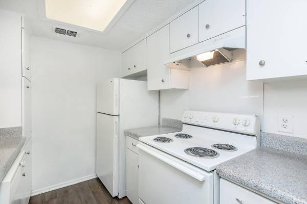 $955 / 1br - 650ft2 - Fort Worth TX, 1BD 1BA, Ceiling Fans (2217 Ridgmar Blvd, Fort Worth, TX)63846410148353124