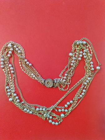 Multi-strand Gold-plated Costume Necklace with Pearls 1