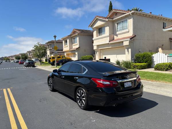 2018 Nissan Altima SL - $7,80063654696993281122