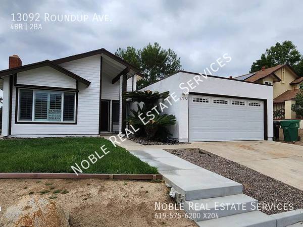 $4,495 / 4br - 1787ft2 - 🛋️ Sala de estar enorme con chimenea – ¡Tan acogedora! -Round (San Diego)63663819225729120