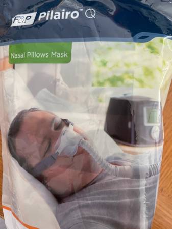 CPAP MASK FISHER AND PAYKEL PILAIRO NASAL PILLOW MASK 1