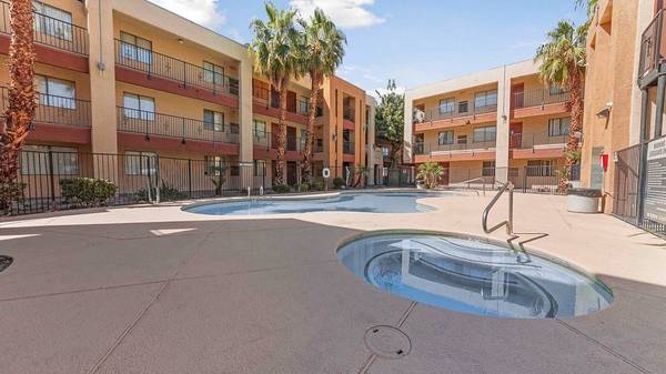 $999 / 1br - 630ft2 - Security Camera, Online Service Requests, Dishwasher (3890 Graphic Center Dr, Las Vegas, NV)63907026507139124
