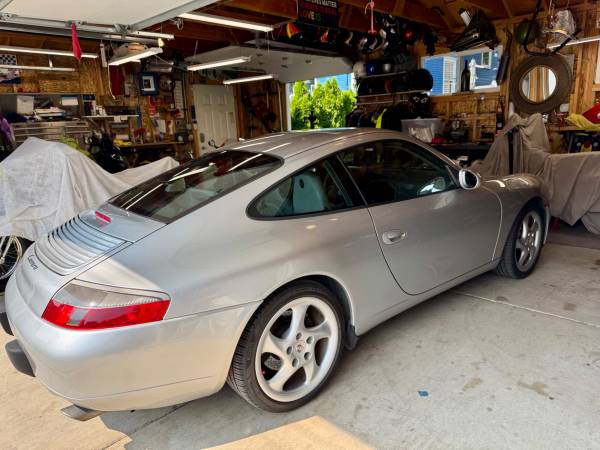 Porsche 911 Carrera - $29,000 (Logan Square)63618689861505121