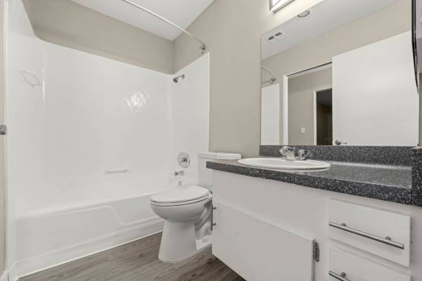 $1,809 / 1br - 700ft2 - Pet Friendly | 1bd. 1ba. | Special: One Month Off!!! (Gateway)63668353613185123