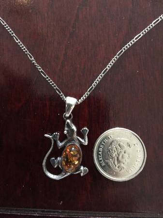 Very Elegant Sterling Silver  Necklace with Genuine Amber 1