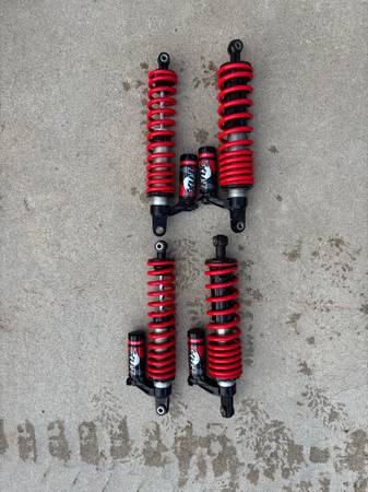 2017 Honda Pioneer 1000 limited shocks 1
