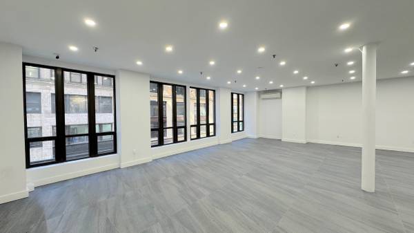 $10,500 / 4500ft2 - $28/ft, Stone Tiles, Split A/Cs, Full Floor (Midtown)63661204852737121