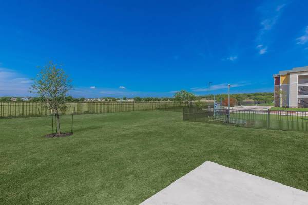 $999 / 2br - Dog Park, Gazebo Area for Relaxing and Entertaining, 2/bd (6625 McKinney Falls Pkwy, Austin, TX)64046032726017123