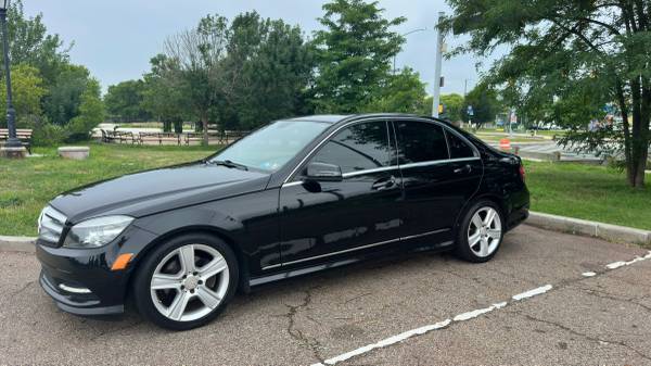 2011 Mercedes-Benz c-class C 300 4MATIC Sedan 4D - $6,30063470618239619123
