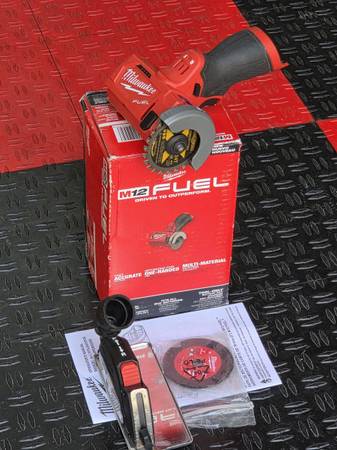 MILWAUKEE M12 FUEL 12V Lithium lIo Brushless Cordless 3 in. Cut Off Saw (Tool-On 1