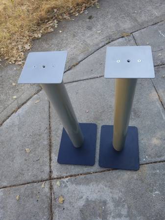 Soportes metálicos para altavoces de altura perfecta - $160 (berkeley)63471453989763120